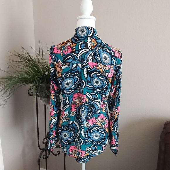 Express Ladies Long-sleeved Blouse - Picture 3 of 7